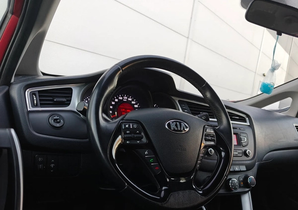 Kia Ceed cena 38900 przebieg: 156500, rok produkcji 2016 z Mieszkowice małe 631